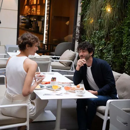 Mercure Opera Garnier & 호텔 파리