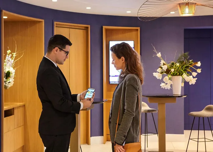 Mercure Opera Garnier & ホテル パリ