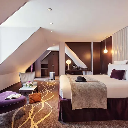 Hotel Mercure Opera Garnier & Paris